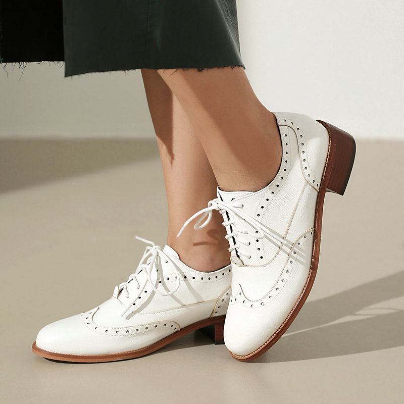 Oxford Brogue Leather - รองเท้าอ็อกซ์ฟอร์ดแบบ Brogue สำหรับผู้หญิง แบบผูกเชือก ส้นเตี้ย หนัง