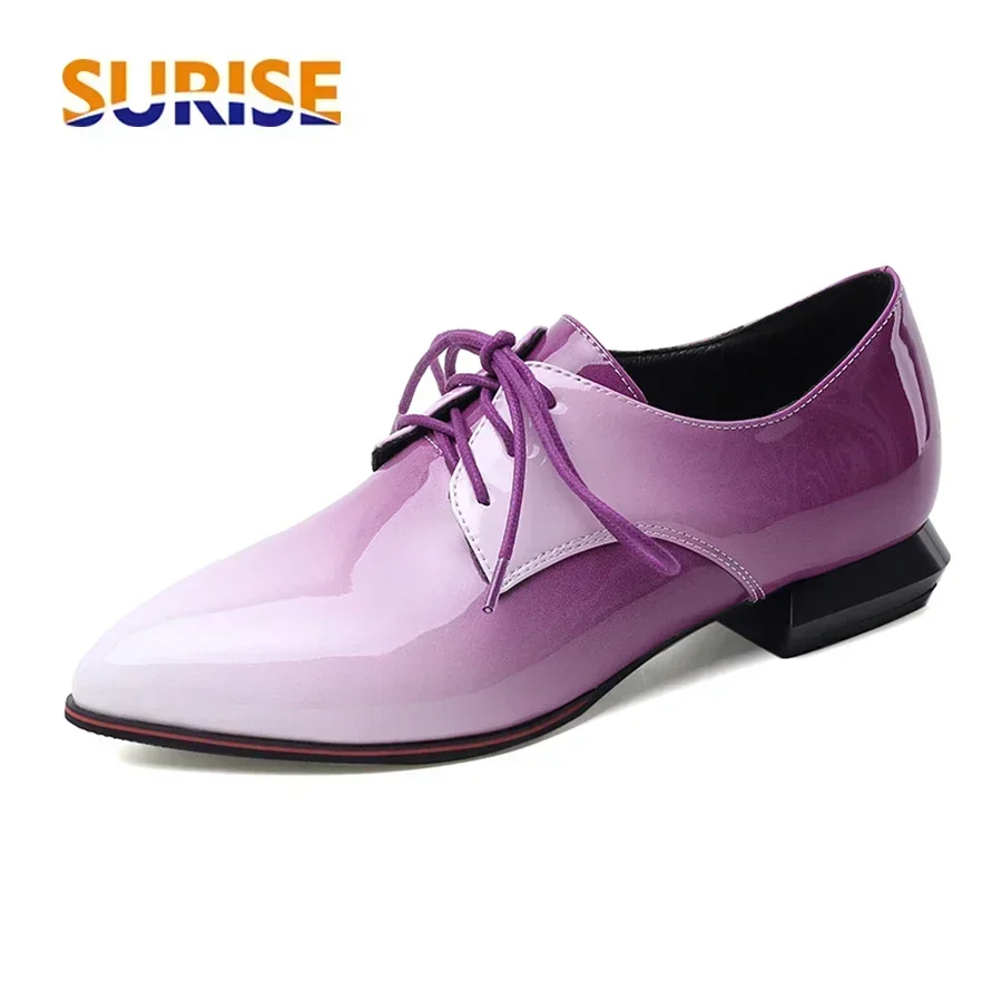 Oxford Brogue Leather - ผู้หญิงอังกฤษOxfords Gradientสีแดงสีม่วงสิทธิบัตรหนังรองเท้าสบายๆสุภาพสตรีPointed Toe Lace-Up Brogue Derbies