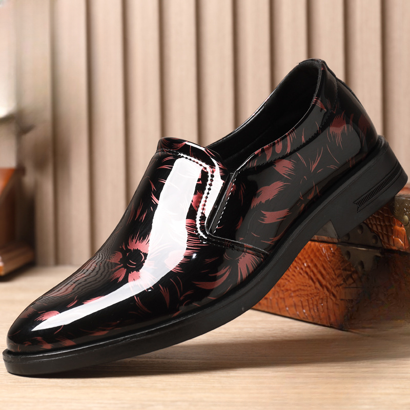 Oxford Brogue Leather - 202 รองเท้าหนังใหม่สำหรับชายลายดอกไม้รองเท้าทางการของผู้ชายหรูหราธุรกิจอ็อกซ์ฟอร์ดชายสำนักงานงานแต่งงานรองเท้าส้นเตี้ย โมคาซิน ฮอม