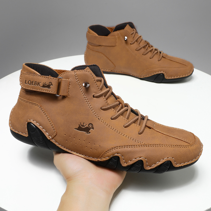 Boat Shoe Leather - รองเท้าหนังสําหรับชายรองเท้าผ้าใบลําลอง 2025 กันน้ํารถจักรยานยนต์ข้อเท้ารองเท้าอิตาเลี่ยนยี่ห้อผู้ชายรองเท้าคุณภาพสูงLoafers