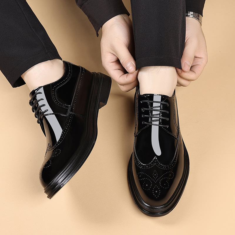 รองเท้าหนังแก้วผู้ชายแบบ Brogu - Oxford Brogue Leather บทวิจารณ์และราคา