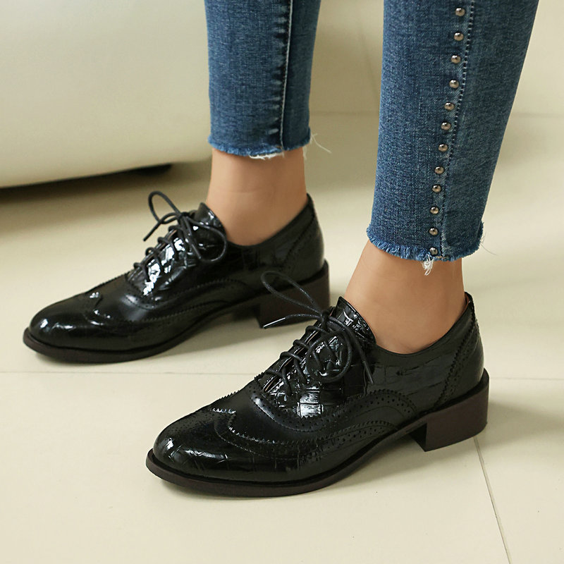 รองเท้าอ็อกซ์ฟอร์ดลายหินสำหรับ - Oxford Brogue Leather บทวิจารณ์และราคา