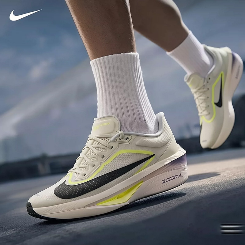 รองเท้าวิ่งผู้ชาย Nike รุ่น ZO - Men Shoes Size Nike บทวิจารณ์และราคา